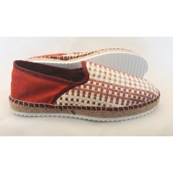 Yaya, an espadrille for adults, African style, made of cotton and jute.